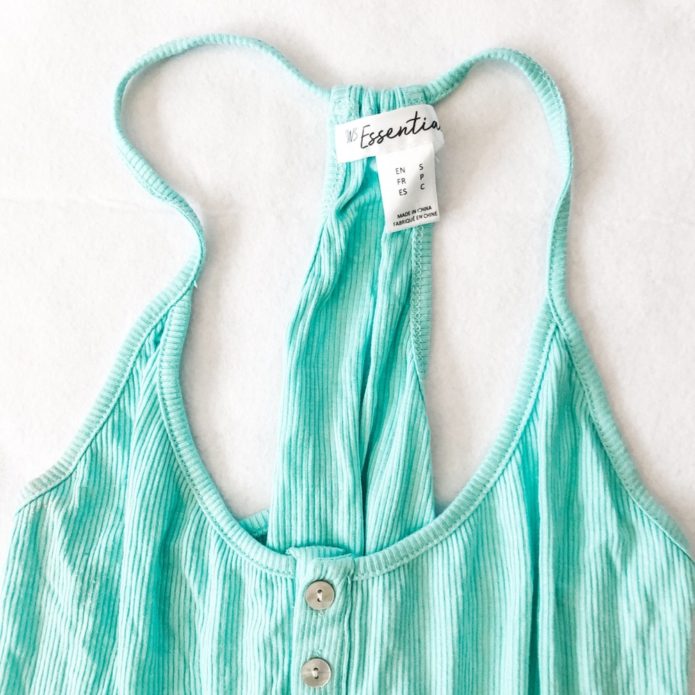 SWS Essentials | Loose Tank - Picture 2 of 4